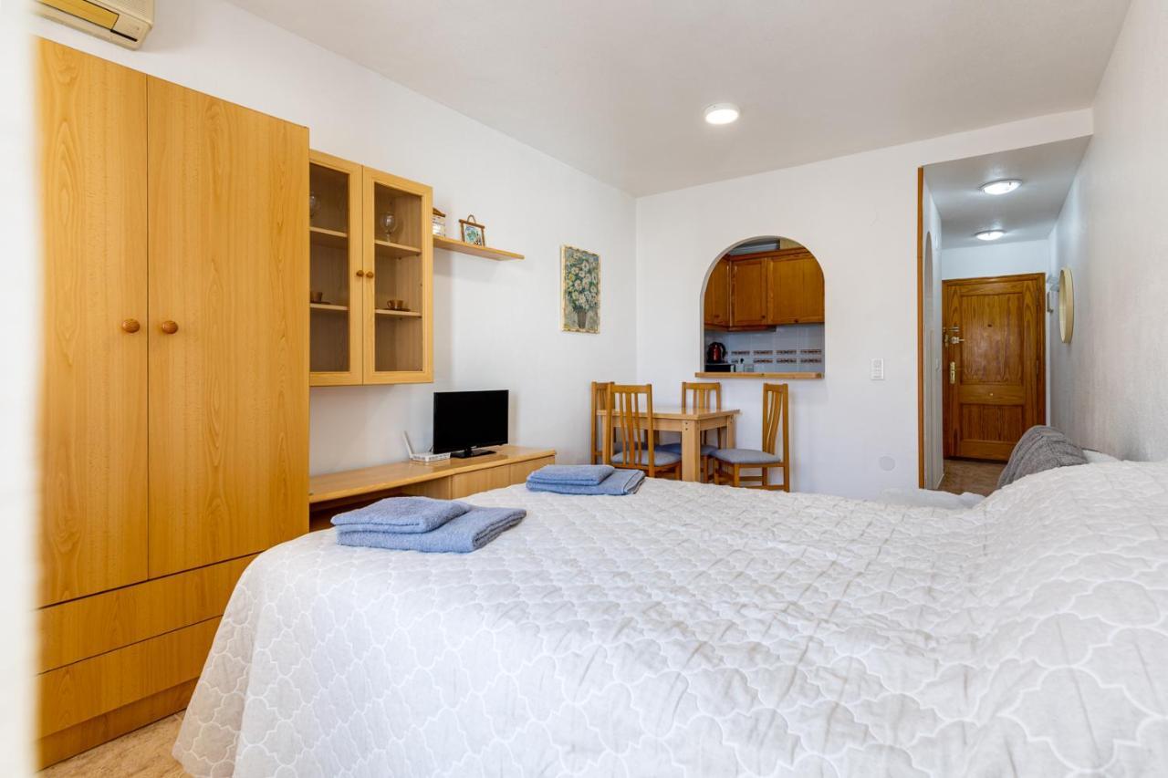 Studio Caballero De Rodas ตอร์เรเวียคา ภายนอก รูปภาพ